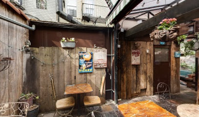 Mominette Bistro in Brooklyn
